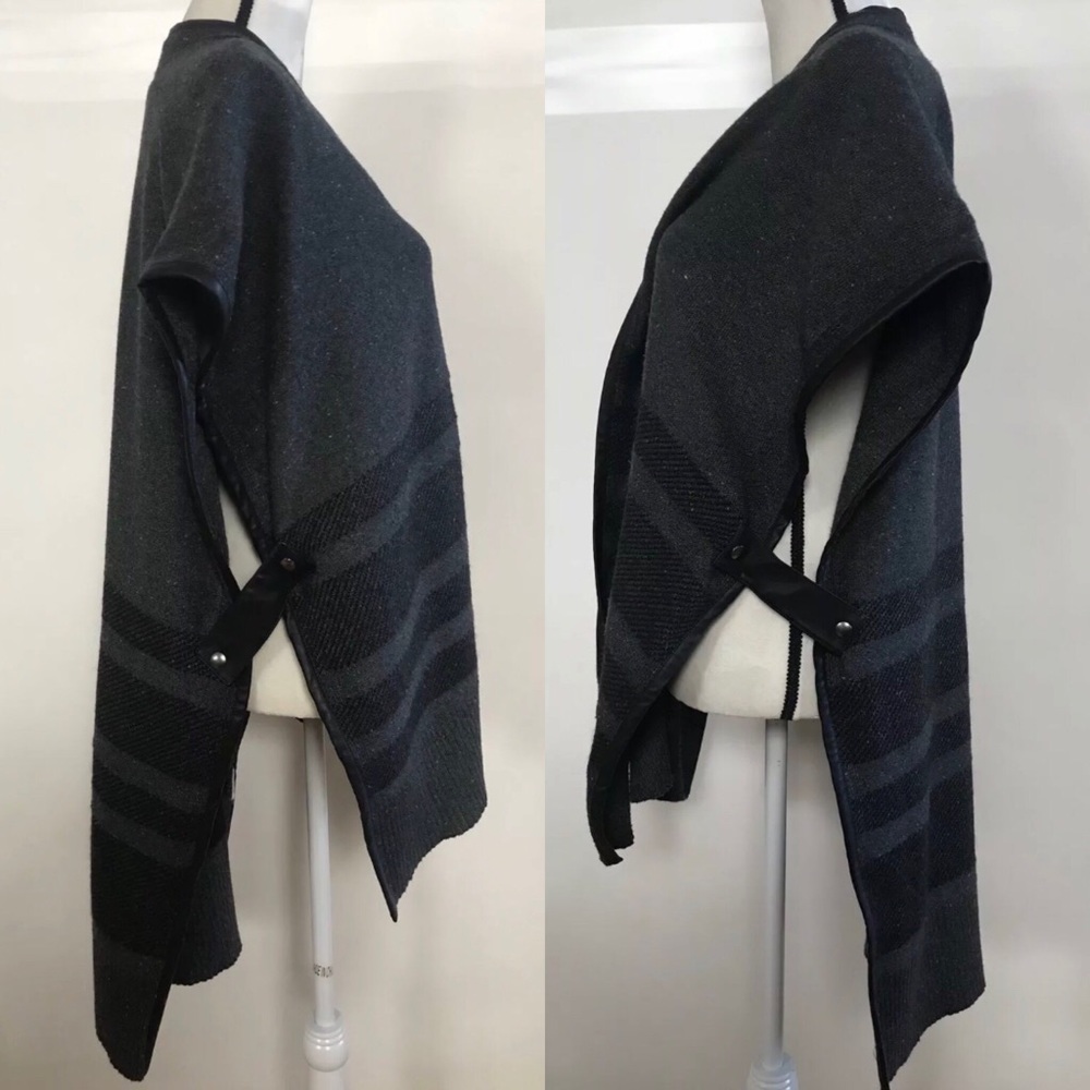 •Banana Republic• Striped Wool Vest / Shawl - Picture 2 of 8